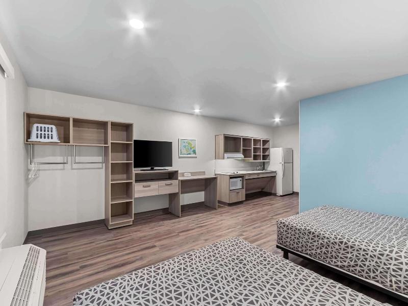 Woodspring Suites Gilbert Mesa Gateway Airport image