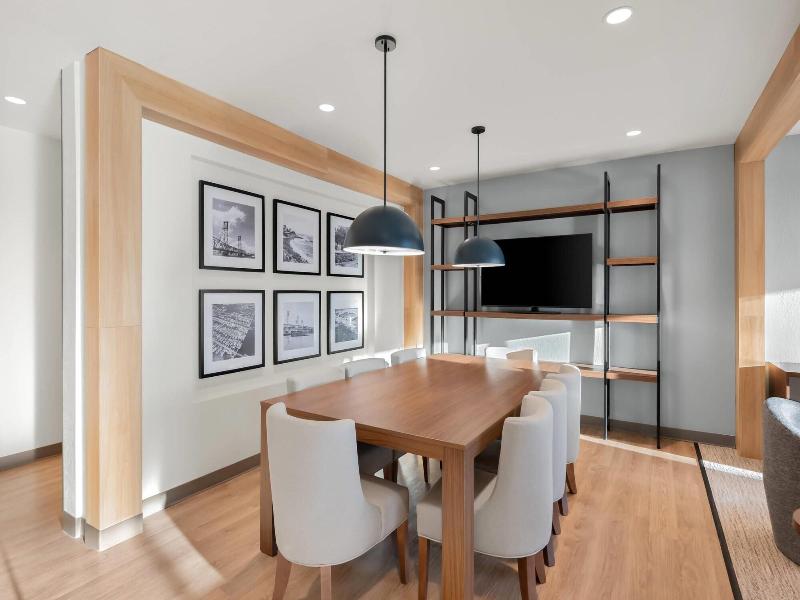 Everhome Suites Portsmouth Newington image