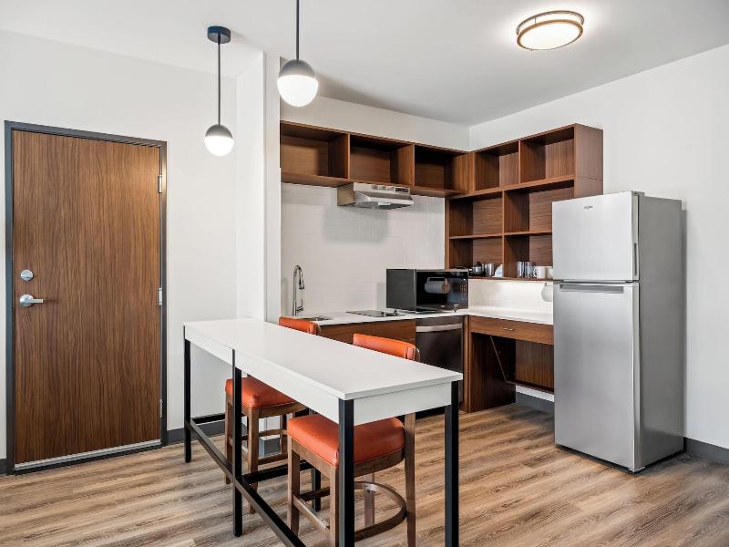 Everhome Suites Portsmouth Newington image