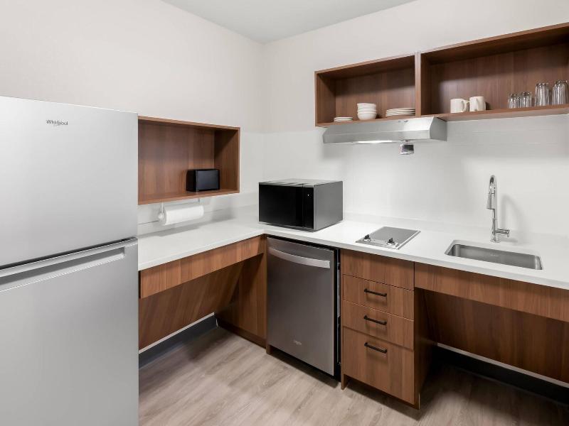 Everhome Suites Portsmouth Newington image