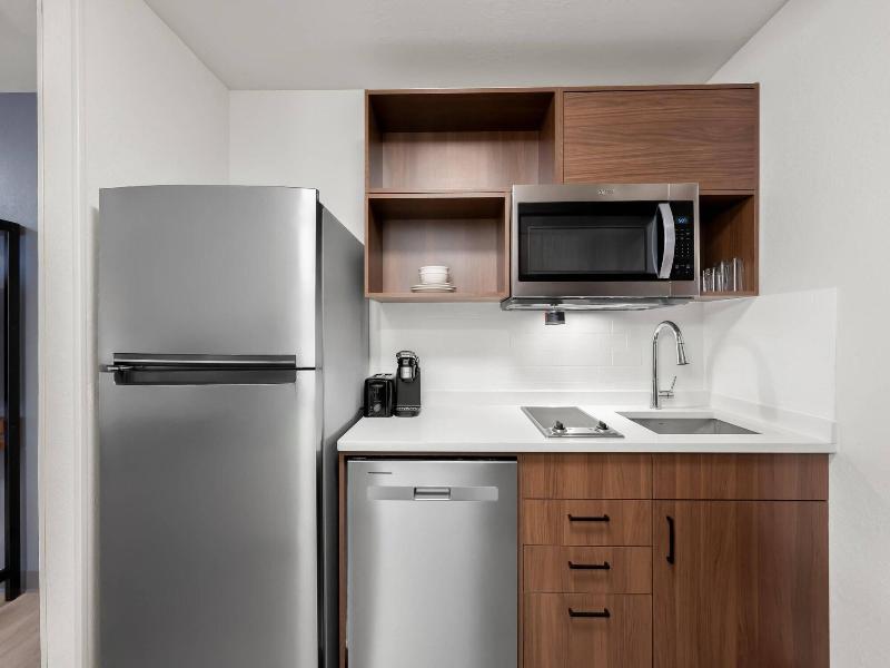 Everhome Suites Portsmouth Newington image