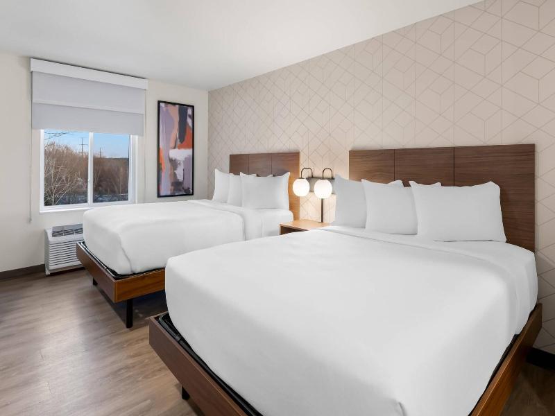 Everhome Suites Portsmouth Newington image