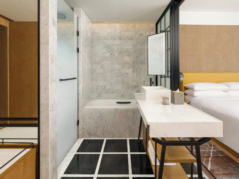 Sheraton Hangzhou Fuyang image