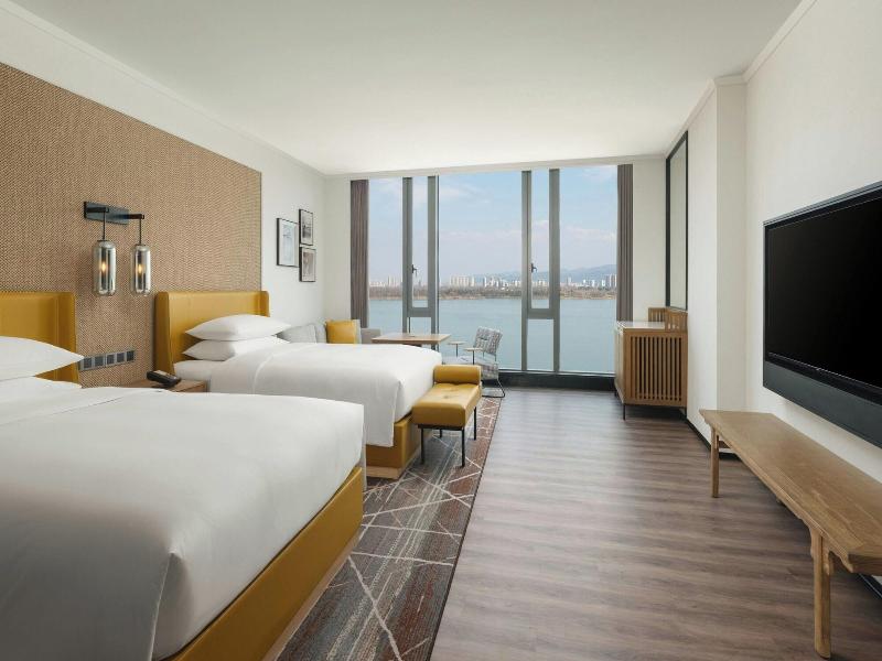 Sheraton Hangzhou Fuyang image