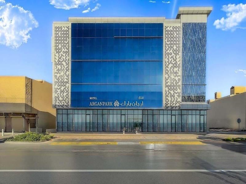 Arjan Park Azizia image