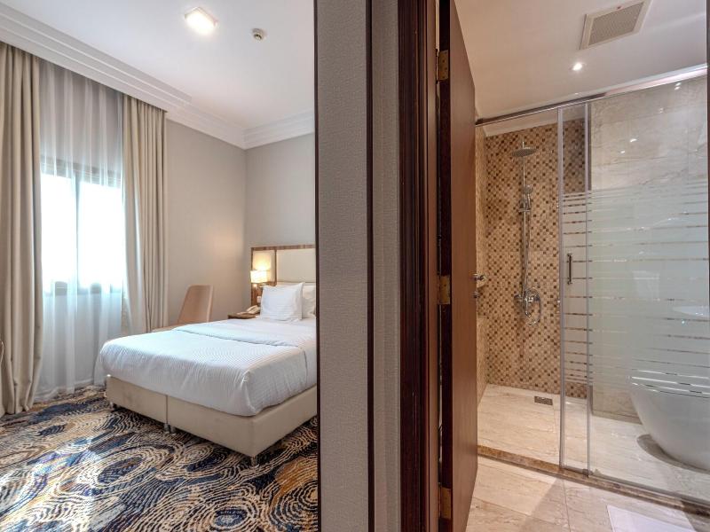 Gh Hotel image
