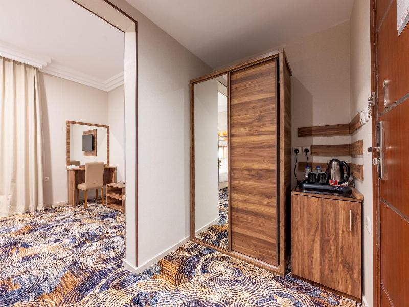 Gh Hotel image