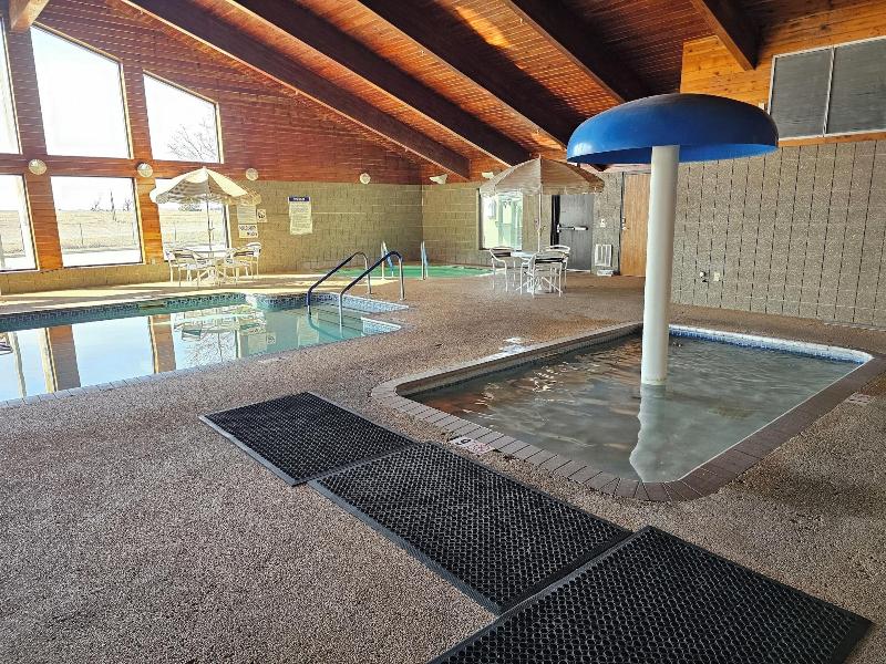 Fossil Creek Hotel And Suites