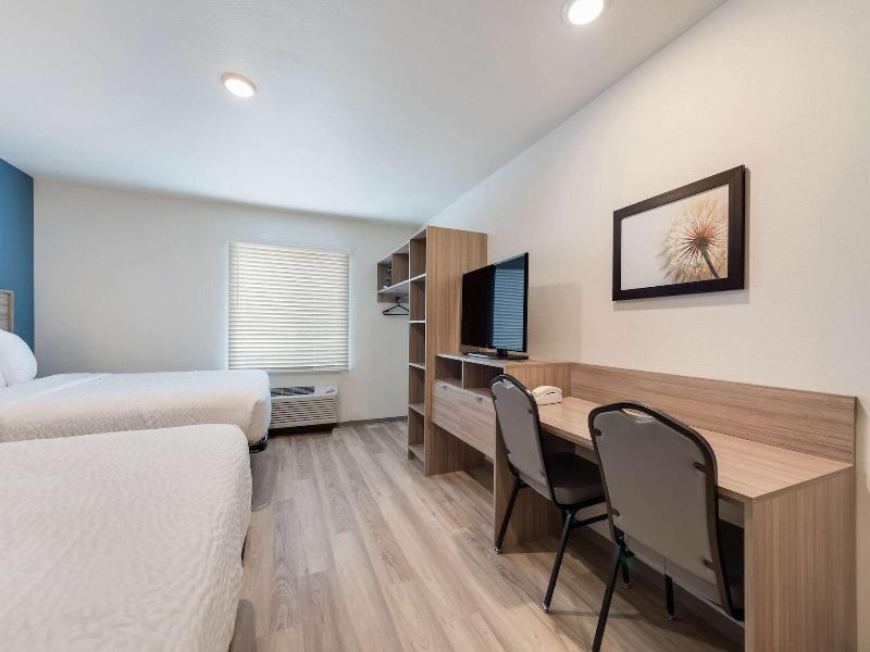 Woodspring Suites Meridian image
