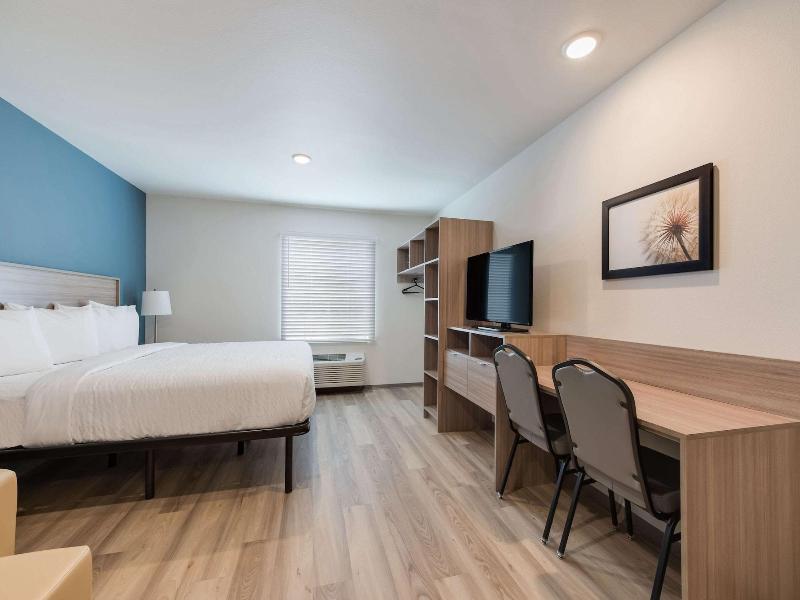 Woodspring Suites Meridian image