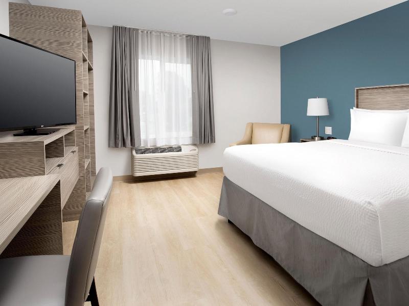 Woodspring Suites Meridian image
