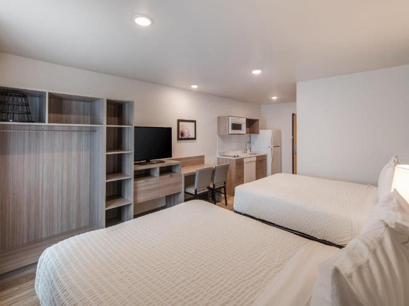 Woodspring Suites Meridian image