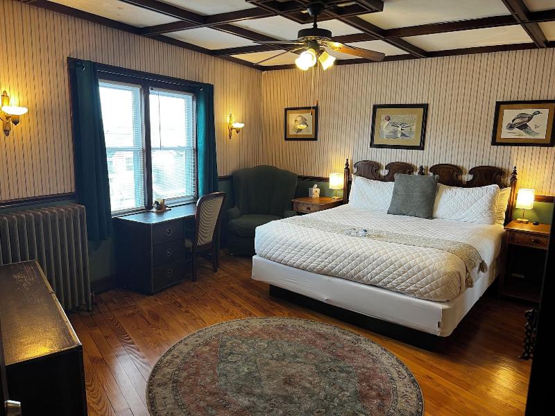 Historic Hotel Nichols image