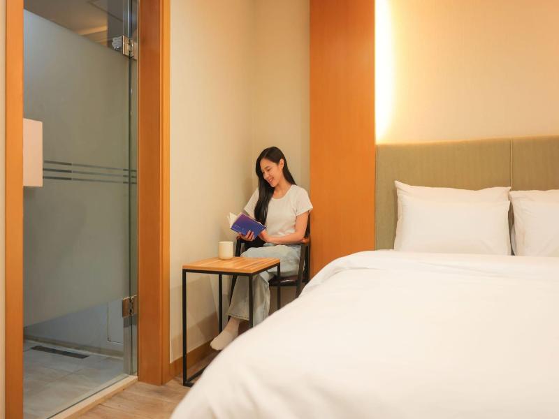 New Day Hotel Gangnam image