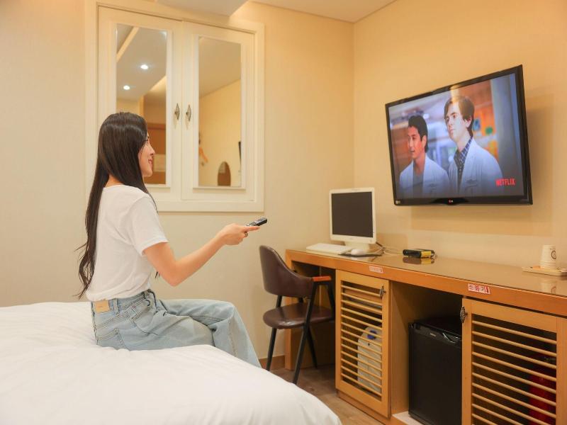 New Day Hotel Gangnam image