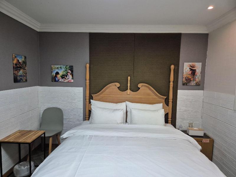 New Day Hotel Gangnam image