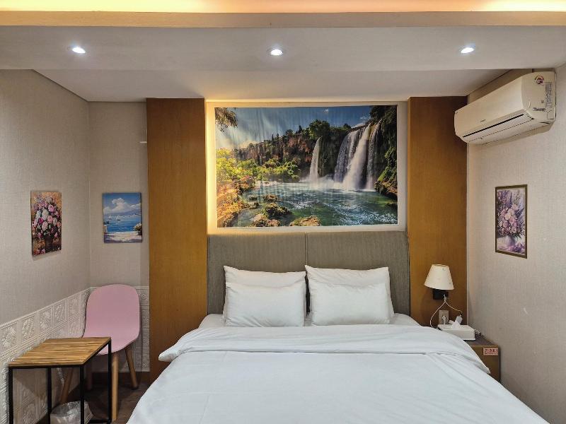 New Day Hotel Gangnam image