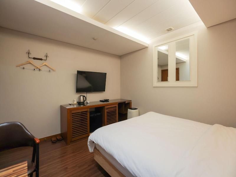 New Day Hotel Gangnam image