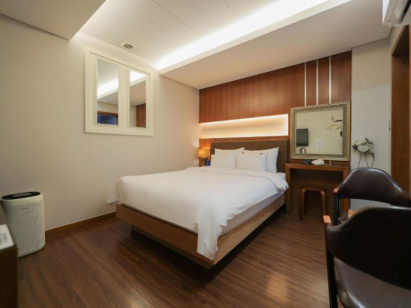 New Day Hotel Gangnam image