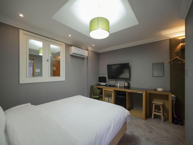 New Day Hotel Gangnam image