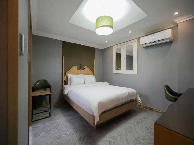 New Day Hotel Gangnam image