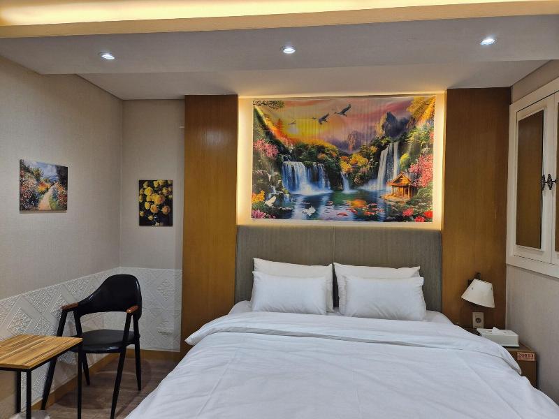 New Day Hotel Gangnam image