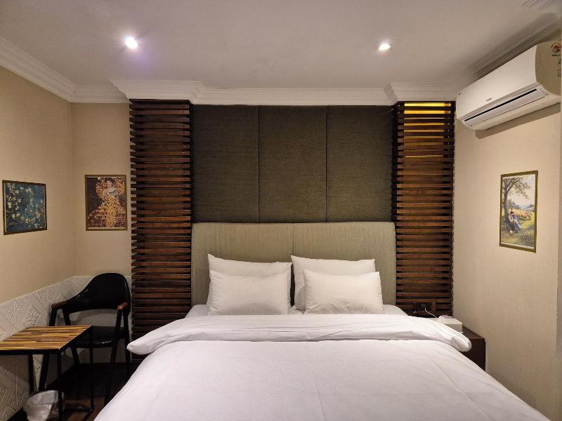 New Day Hotel Gangnam image