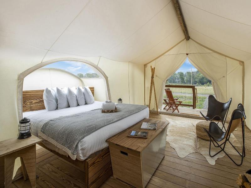 Under Canvas North Yellowstone image