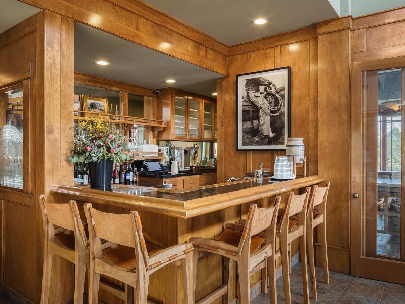 Orchard Hill image
