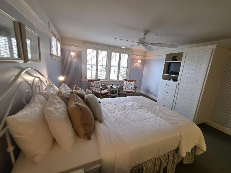 Orchard Hill image