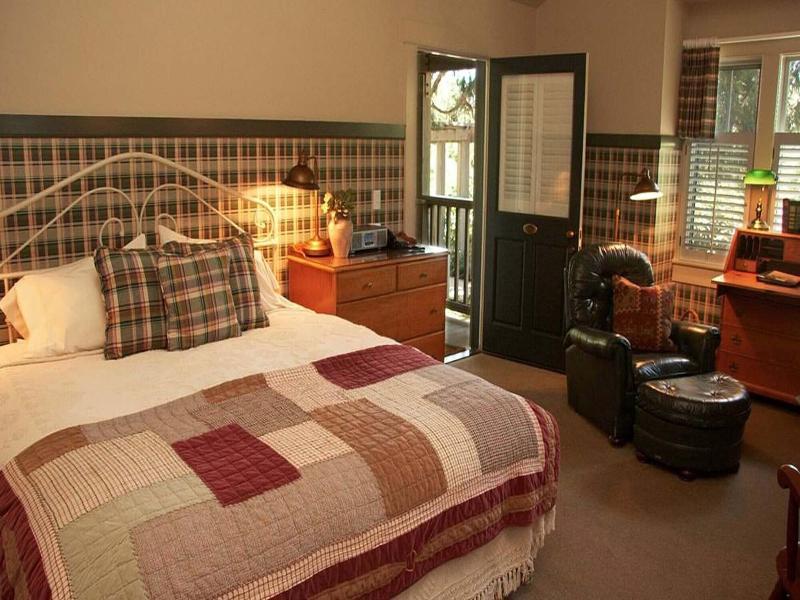 Orchard Hill image