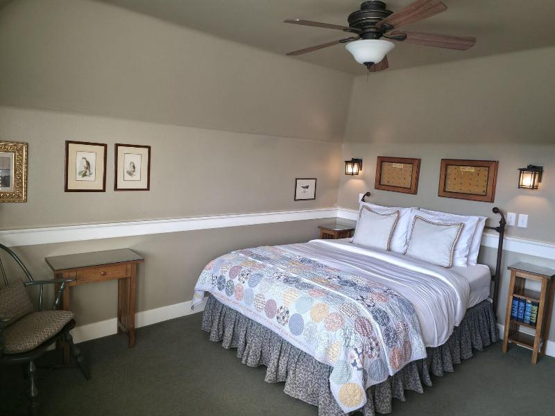 Orchard Hill image