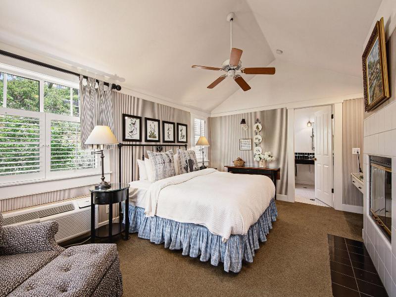 Orchard Hill image