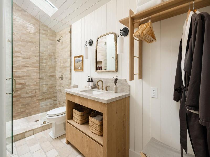 Orchard Hill image