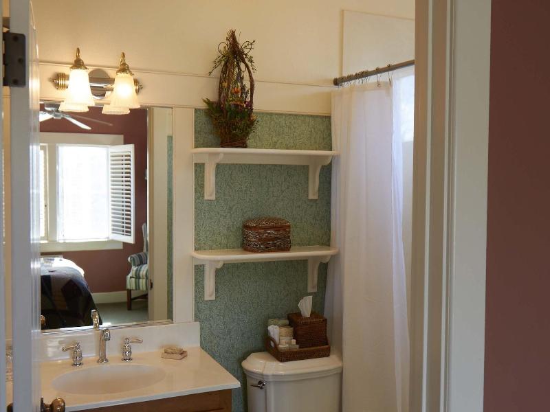 Orchard Hill image