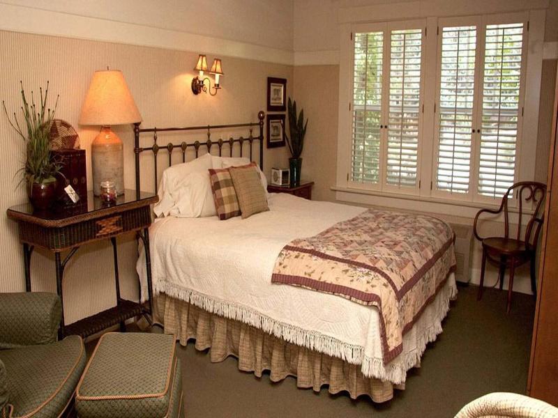 Orchard Hill image