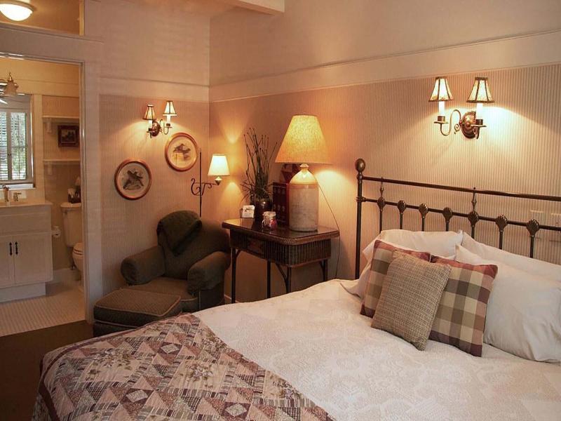 Orchard Hill image