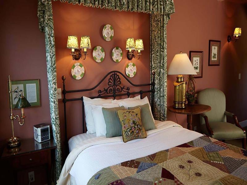 Orchard Hill image