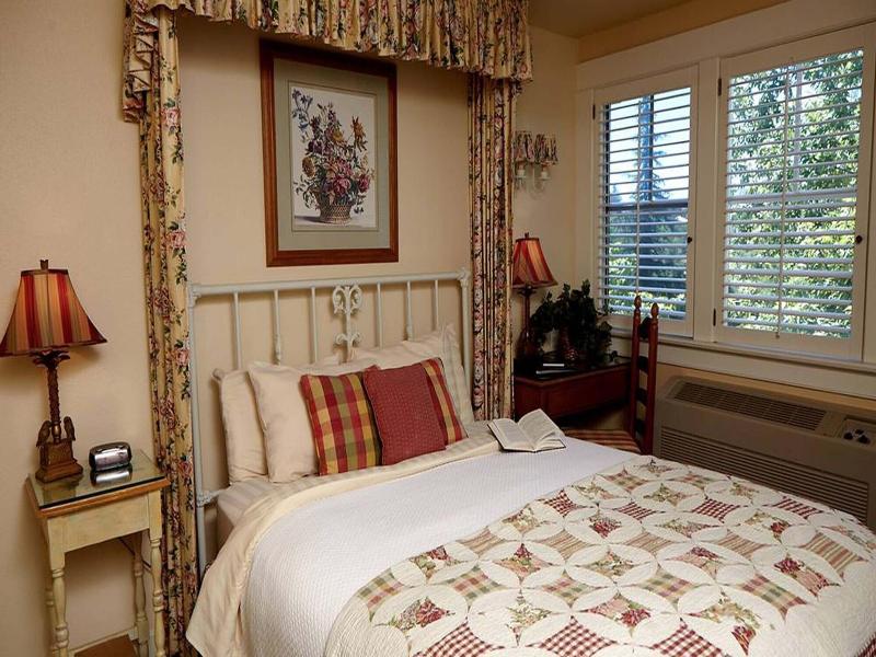 Orchard Hill image