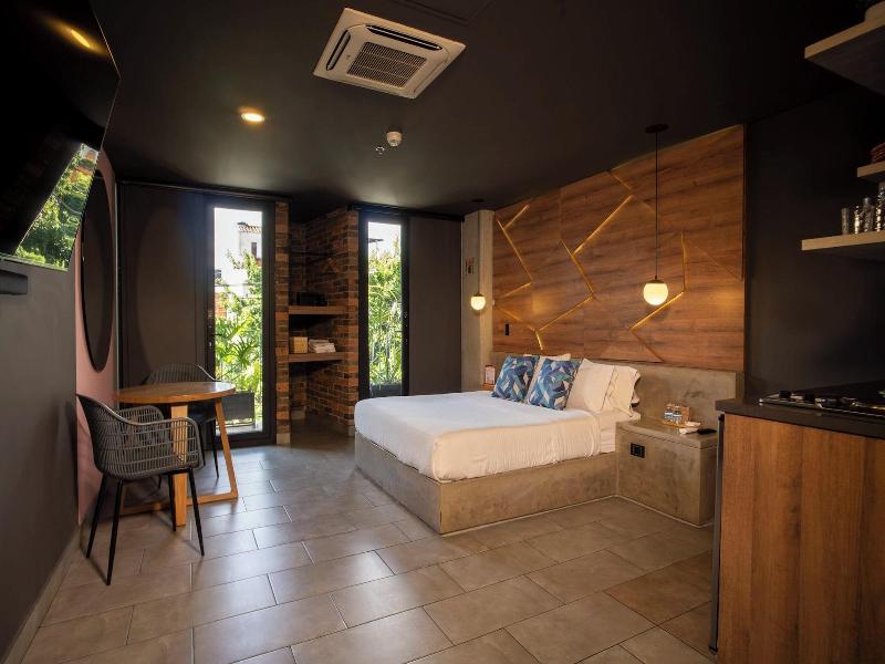 Los Patios Cool Living image