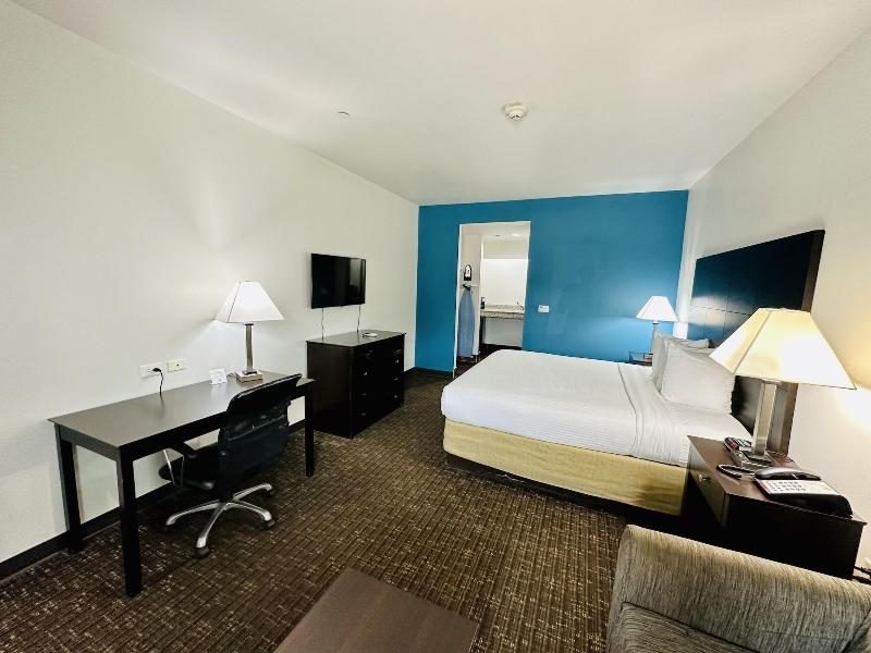 Lone Star Inn image