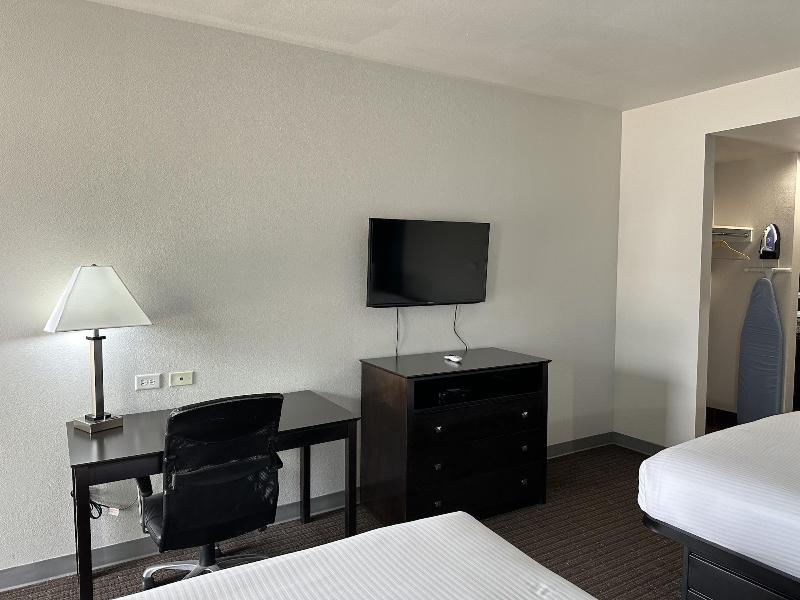 Lone Star Inn image