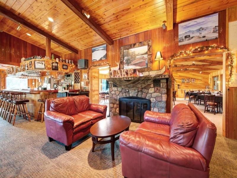 Chanticleer Inn