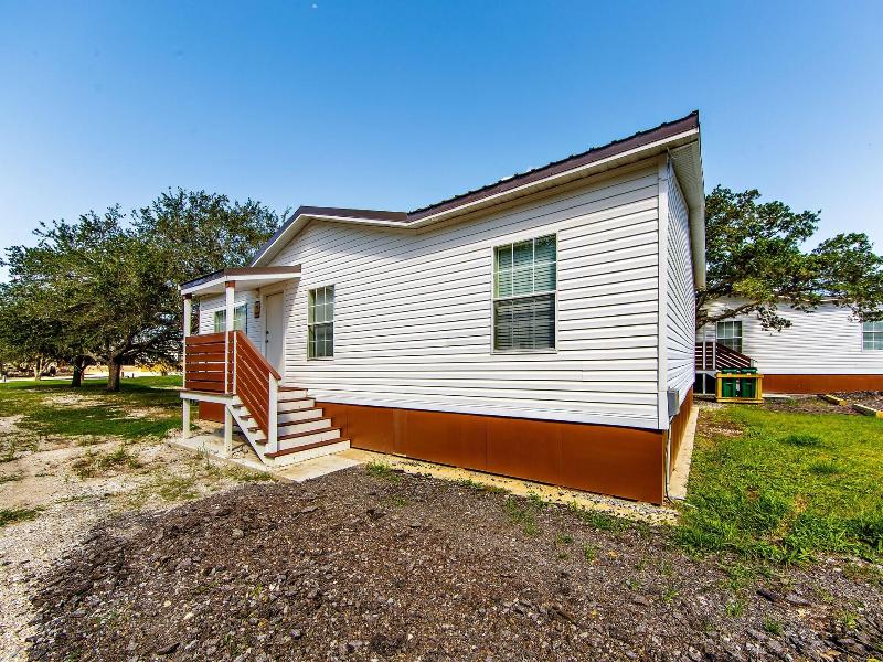 Southern Breeze Lodge image