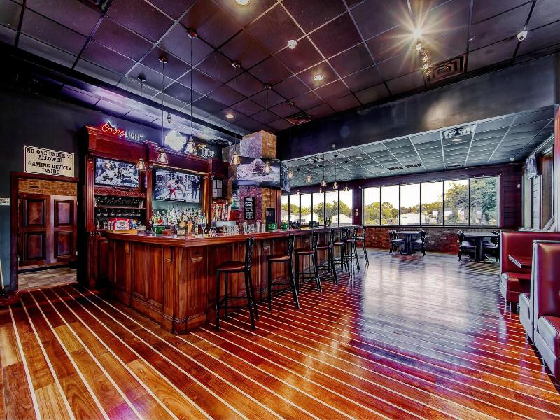 Southern Breeze Lodge image