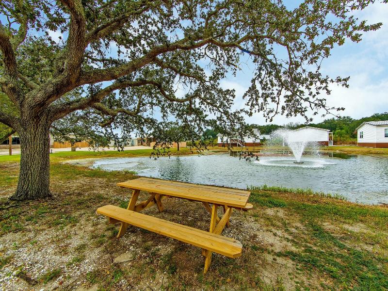 Southern Breeze Lodge image