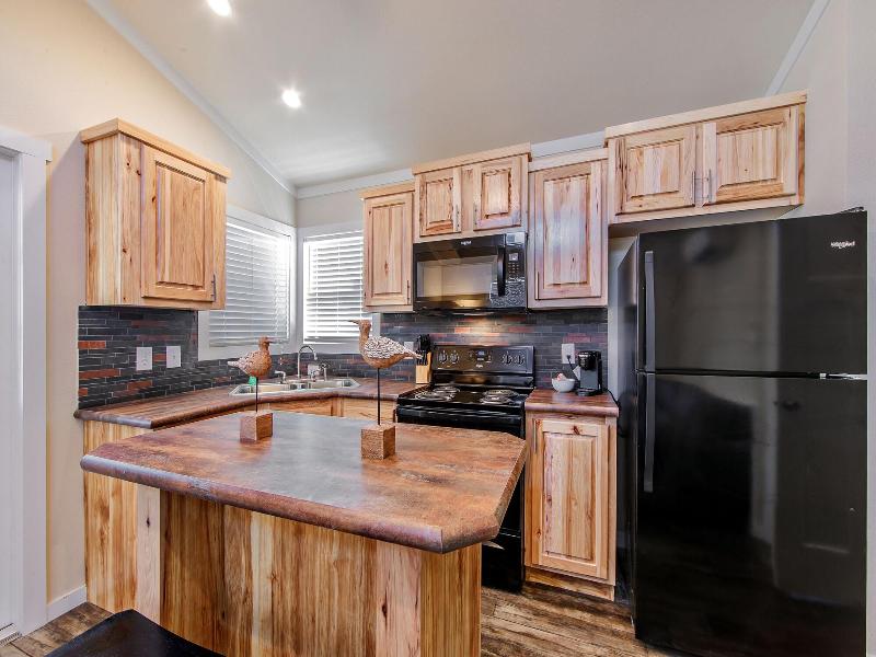 Southern Breeze Lodge image