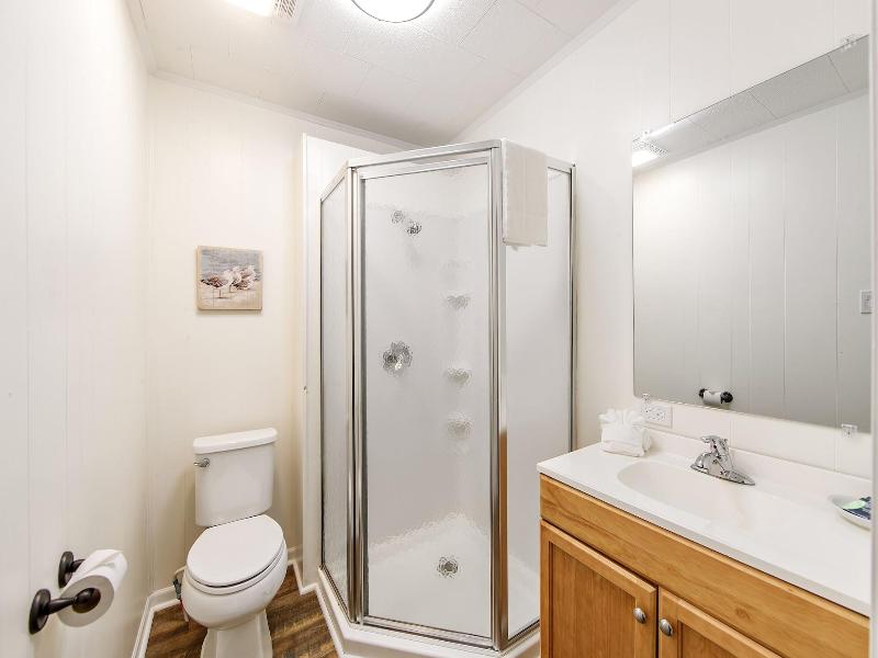 Southern Breeze Lodge image
