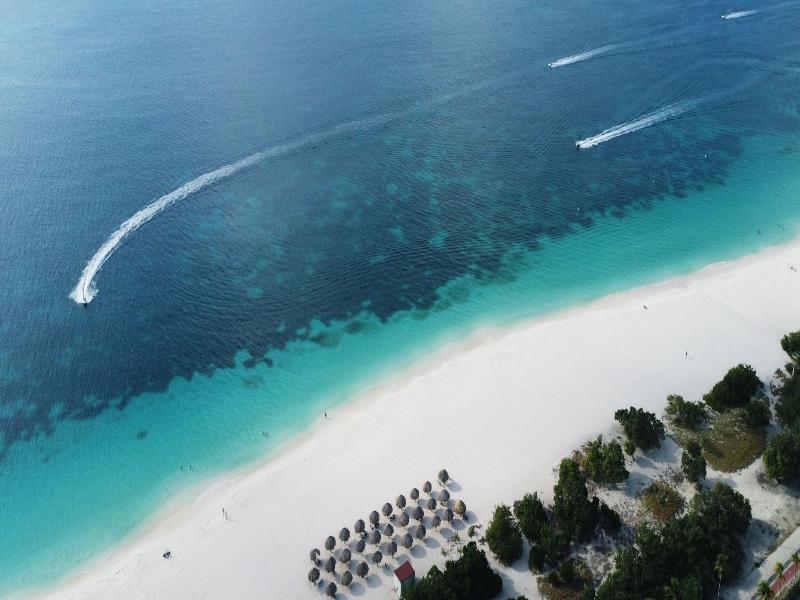 O Condominium Beachfront Residences image