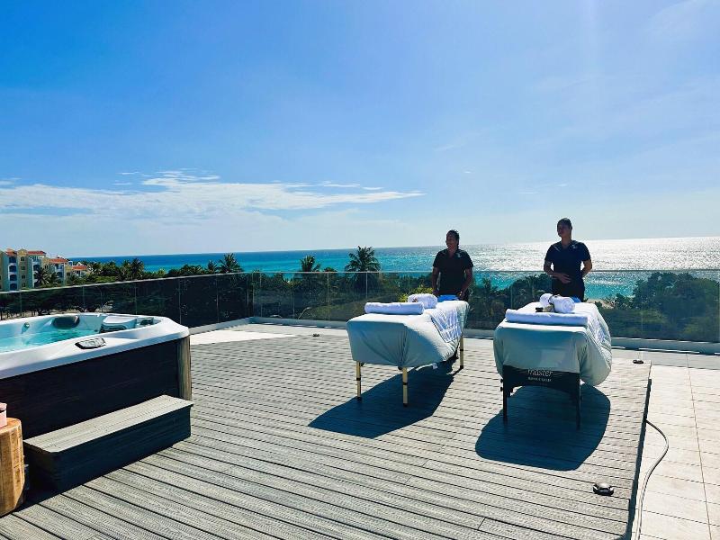 O Condominium Beachfront Residences image
